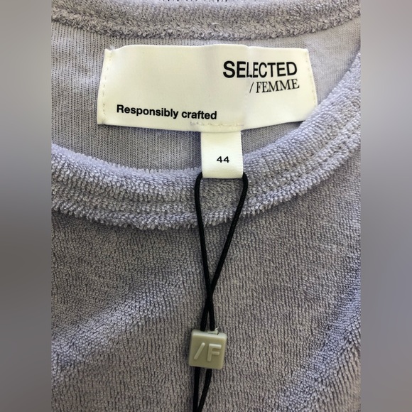 NWT SELECTED FEMME CROPPED SLEEVELESS TOP IN WASHED PURPLE - Picture 7 of 11